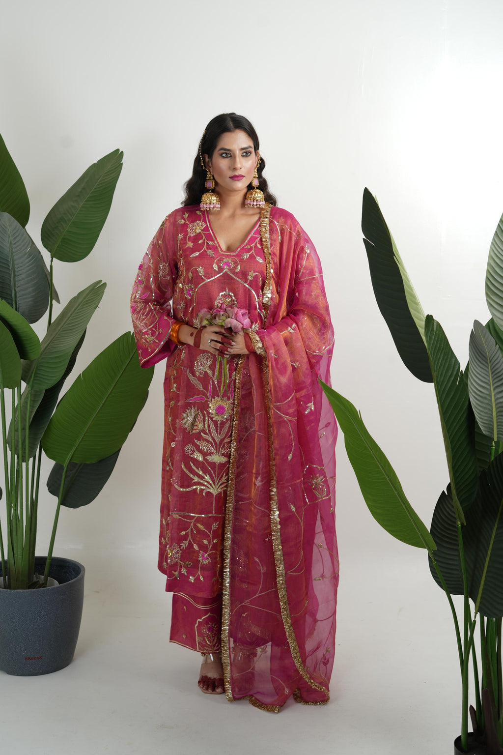 Women's Vintage Embroidered rani Kurta Set