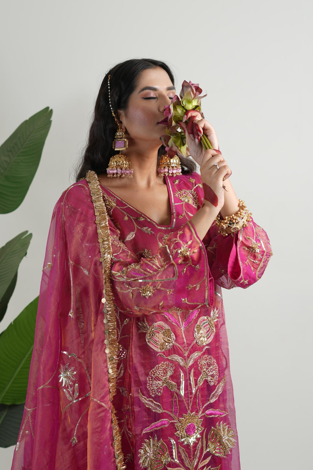 Women's Vintage Embroidered rani Kurta Set