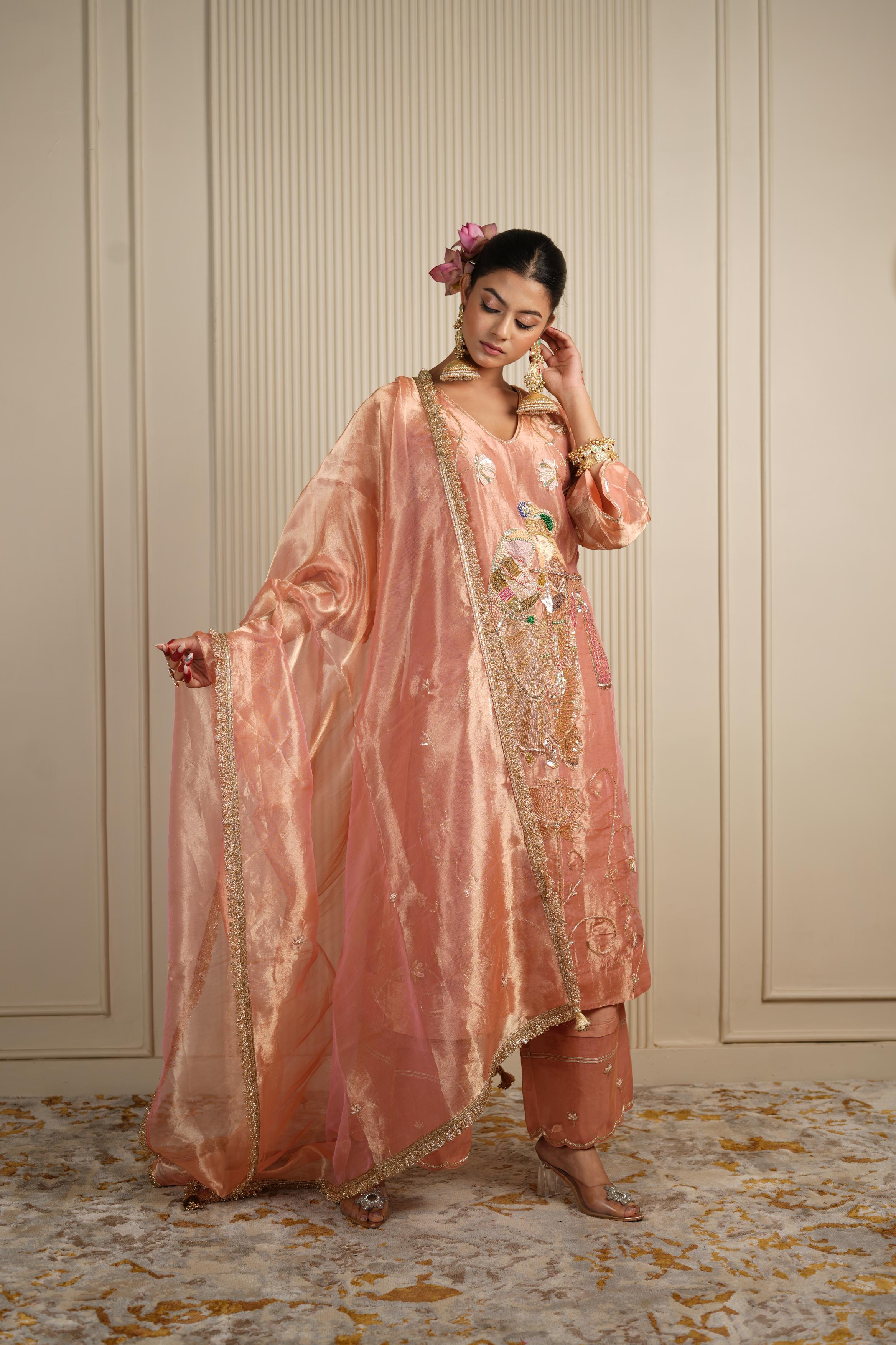 Women's Vintage Embroidered Peach kurta Set
