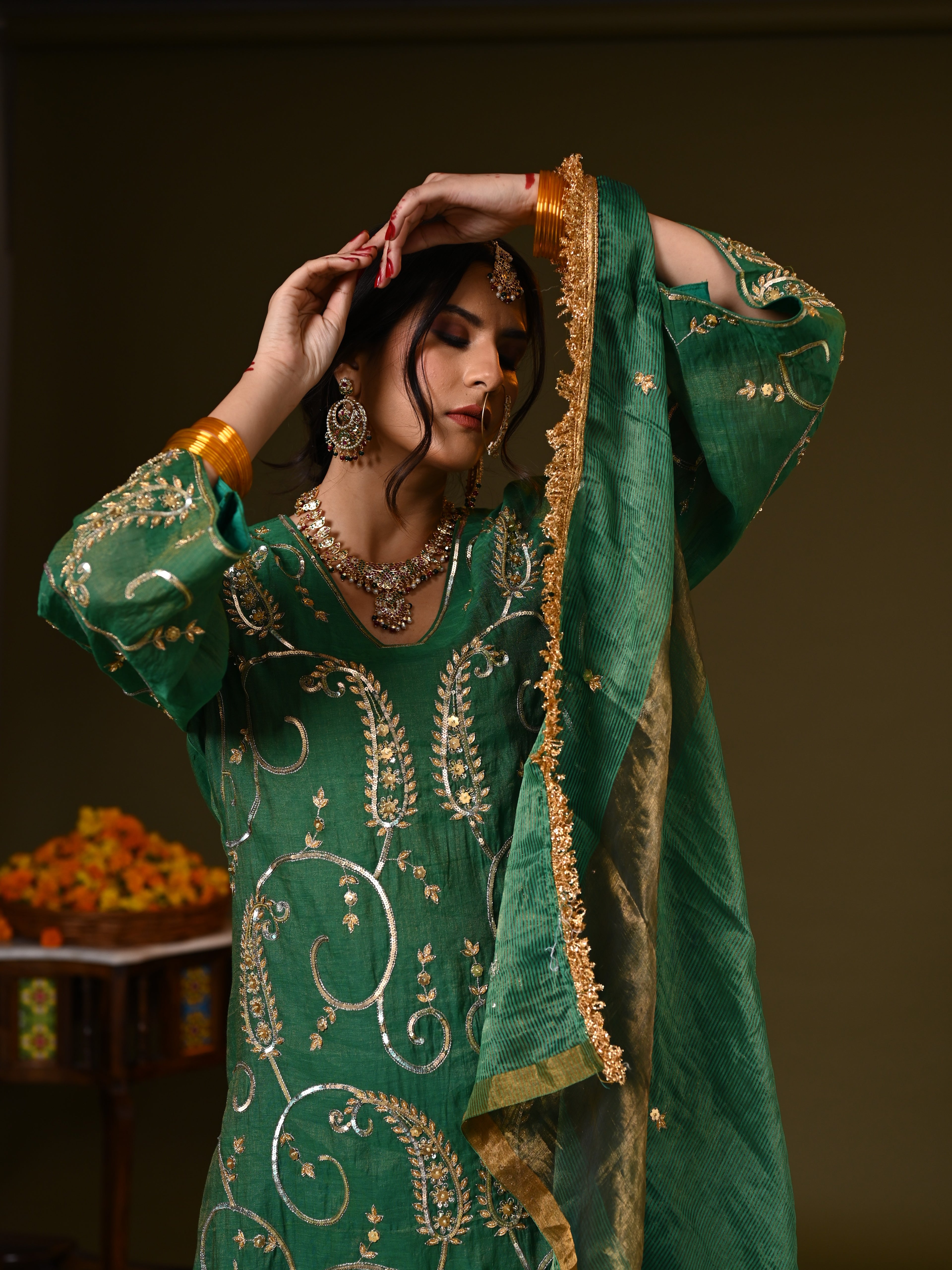 Women's Handcrafted Kora Silk Kurta Set with Mughal Motifs