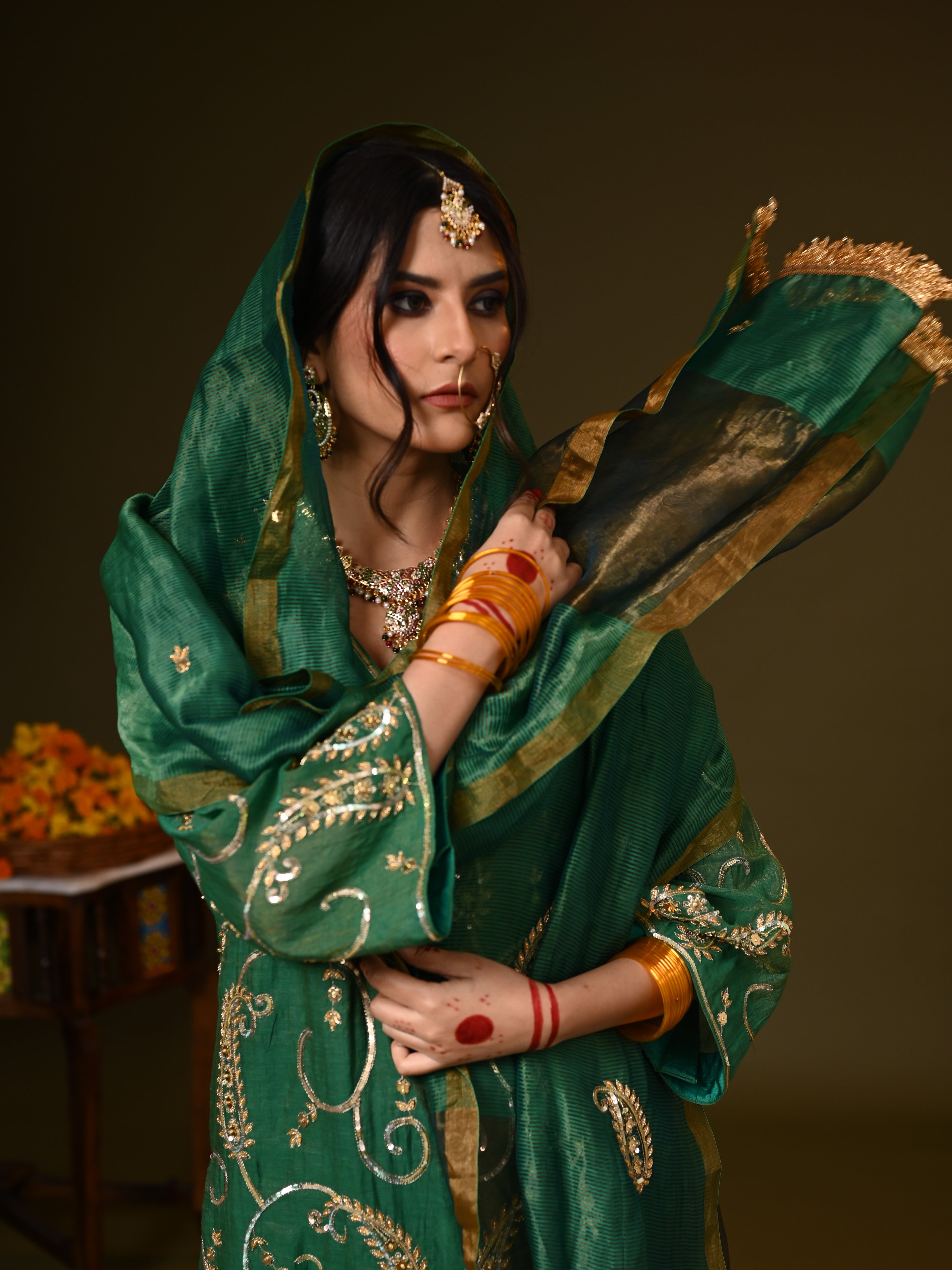 Women's Handcrafted Kora Silk Kurta Set with Mughal Motifs