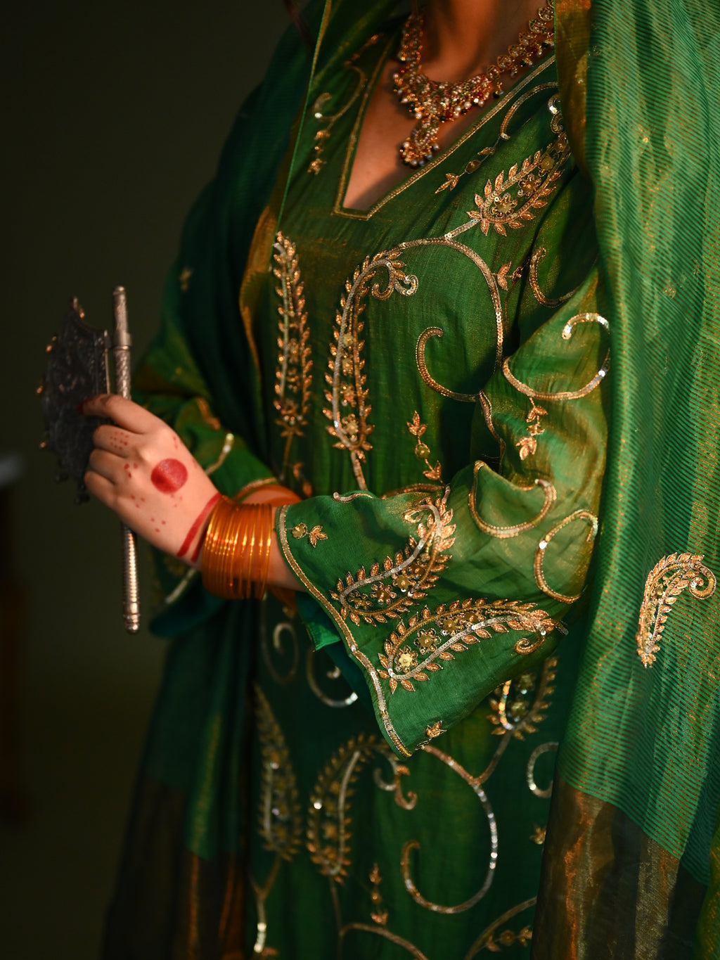 Women's Handcrafted Kora Silk Kurta Set with Mughal Motifs