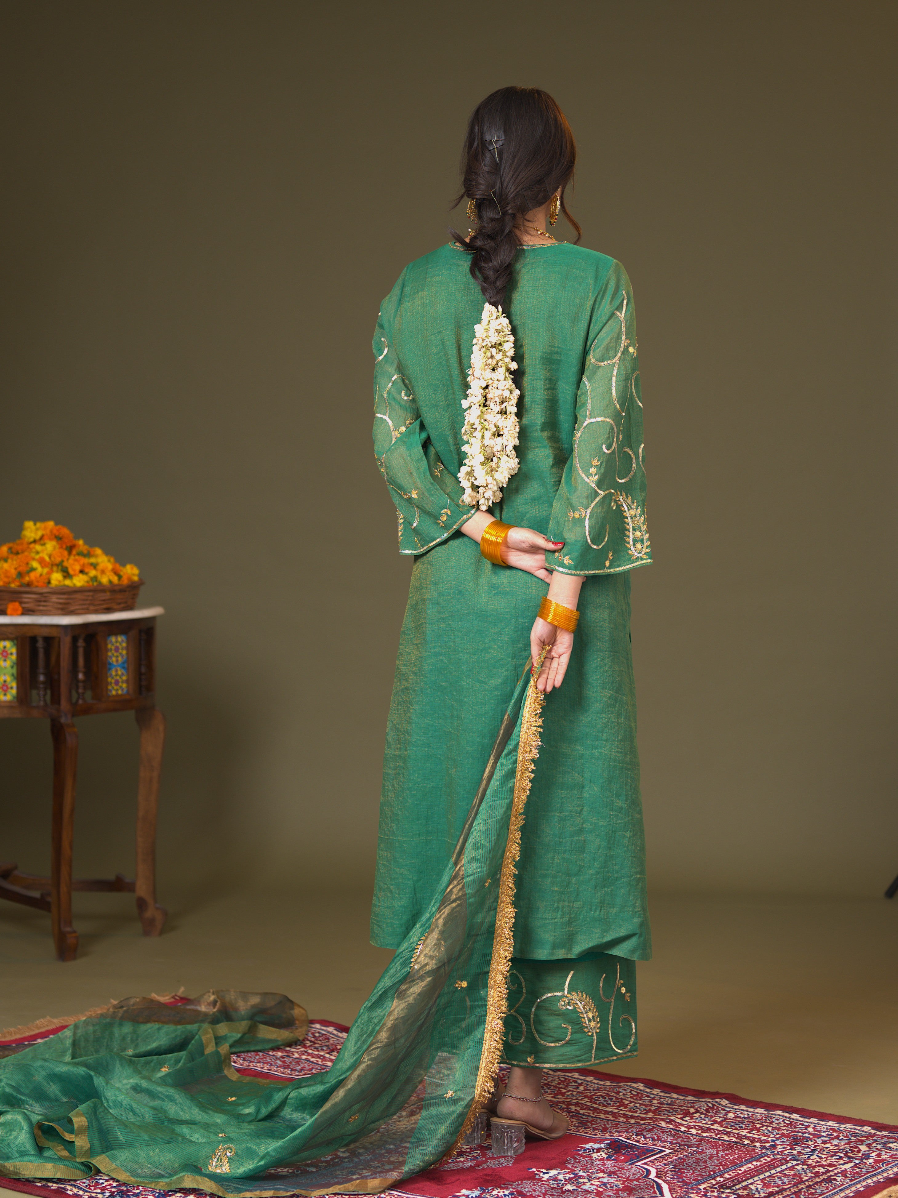 Women's Handcrafted Kora Silk Kurta Set with Mughal Motifs