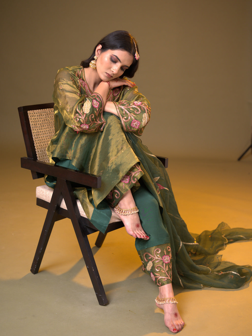 Women's Mehendi Green Organza Tissue Kurta Set